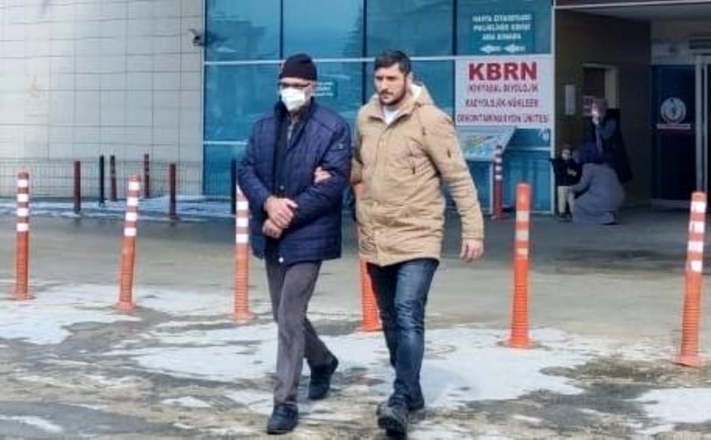 60 yaşındaki adam, genci bıçaklayarak öldürdü