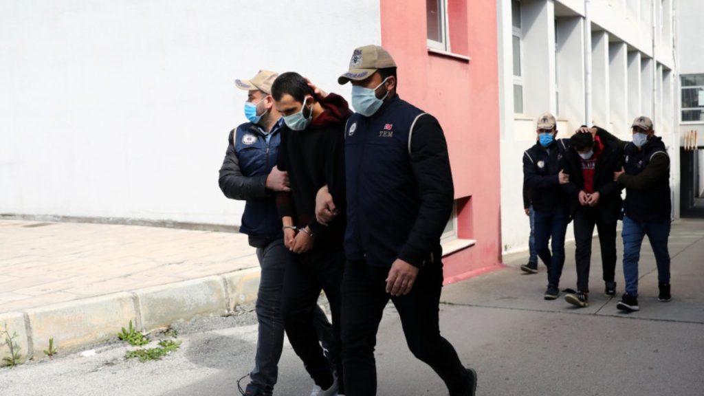 Adana’da DEAŞ’ın sözde 5 sorumlusundan 1’i yakalandı