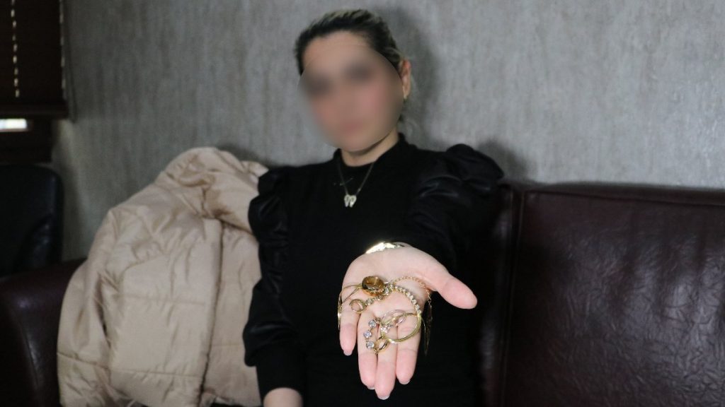 Adana’da dolandırıcılıkla suçlanan eş: Bütün eşyalarımı sattı