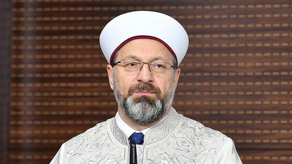 Ali Erbaş, Atatürk’ün hutbelerde neden anılmadığını açıkladı