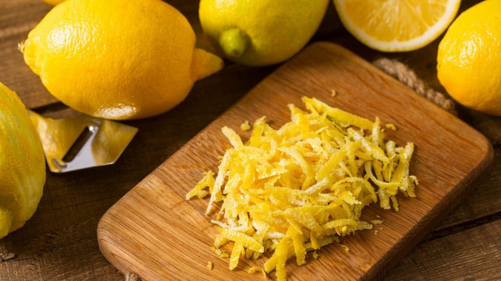 Eklem ağrılarını şıp diye kesiyor: Limon kabuğu kürü