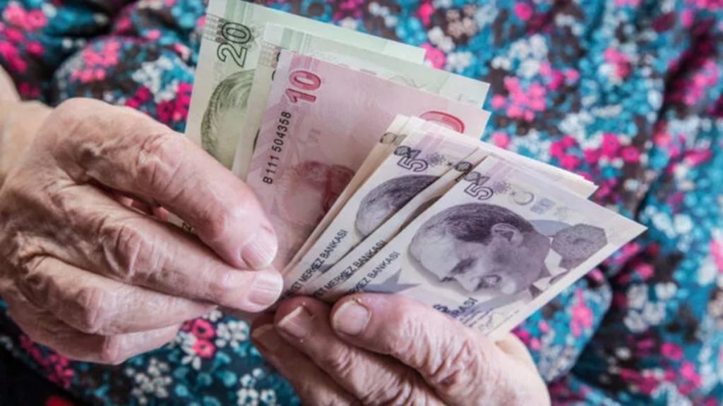 Emekli bayram ikramiyeleri ne zaman, zamlı mı yatacak 2022?