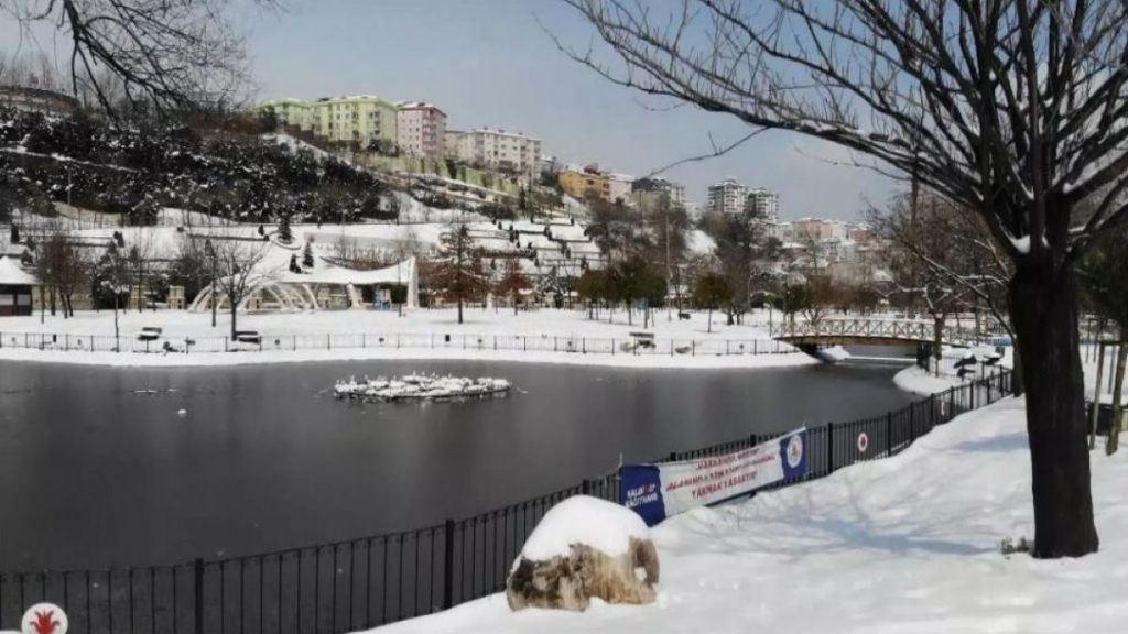 İstanbul’da kar yağışının ardından kartpostallık görüntüler