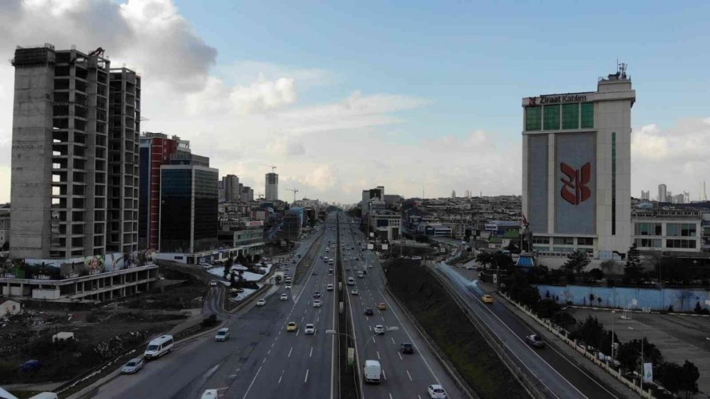 İstanbul’da vatandaşlar kar uyarılarını dikkate aldı