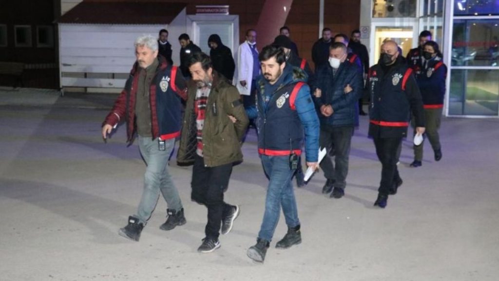 Sivas’ta akraba cinayeti: Öldürüp ahıra gömdüler