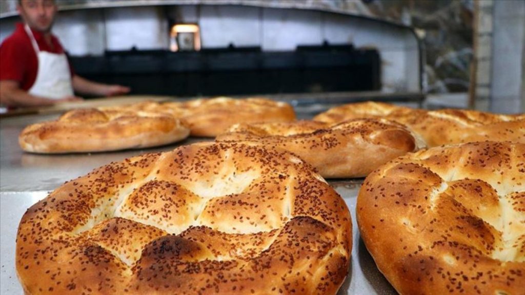 Susam bile fark ediyor! Ramazan pidesi fiyatı sade, yumurtalı, yumurtasız 2022