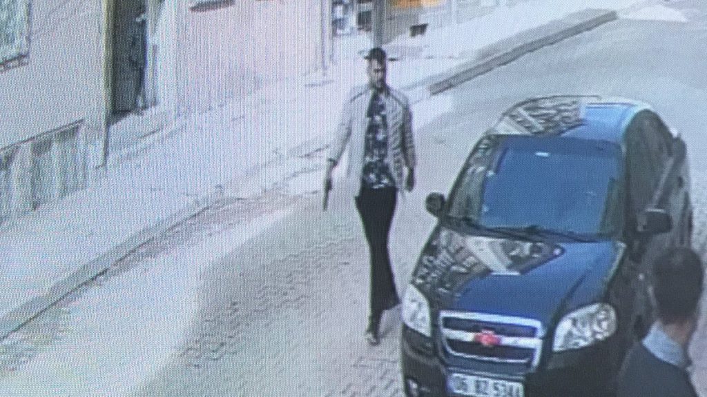 Elazığ’da tartıştığı 2 kardeşi, tabancanın tipçiğiyle darbetti