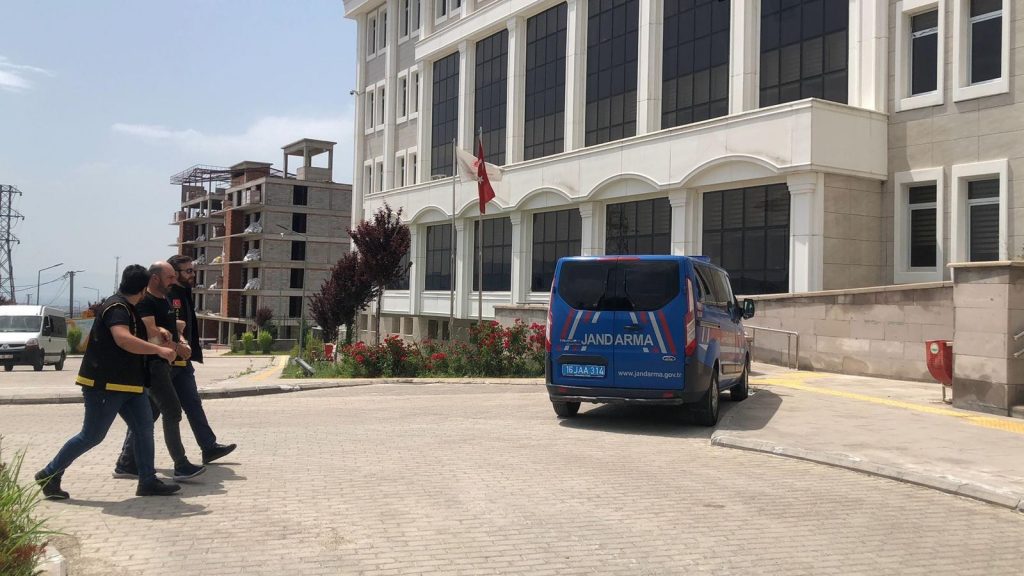 Gemlik’te cinayet zanlısı tutuklandı