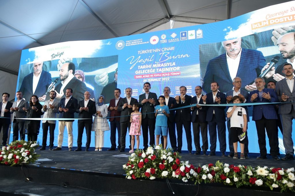 Hanlar Bölgesi’nin dönüşümü için ilk taş Bakan Kurum’dan