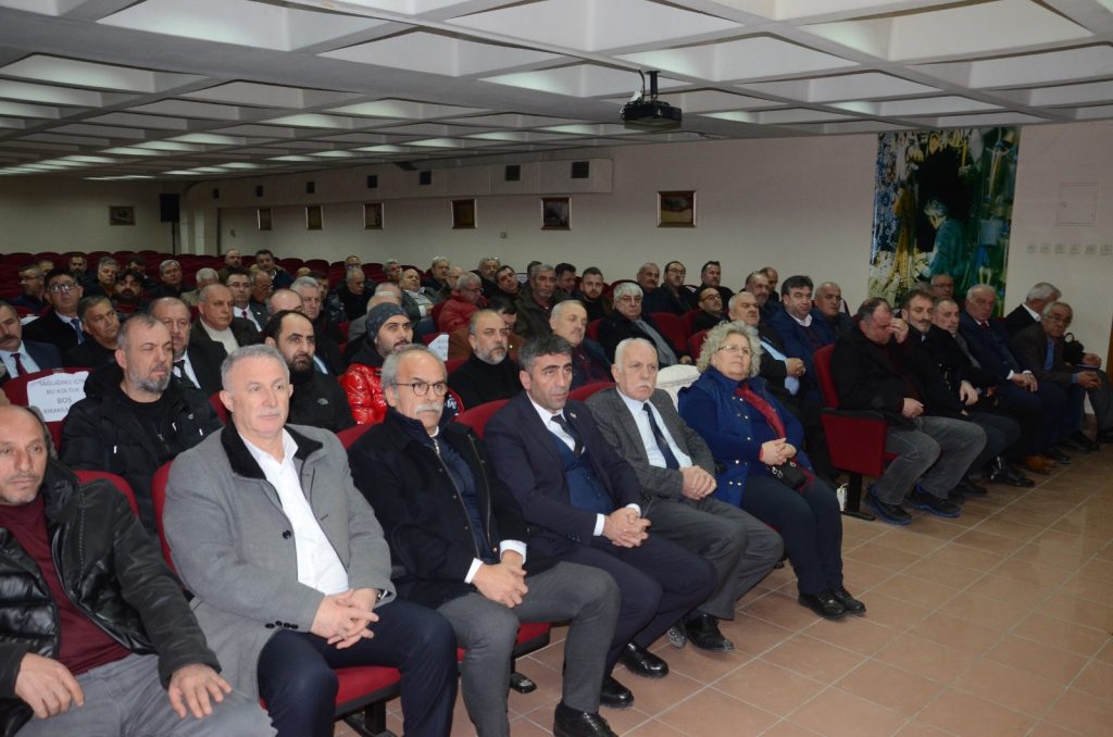 <strong>ESNAFLARDAN DEPREM BÖLGESİNE 104 KONTEYNIR BAĞIŞI</strong>