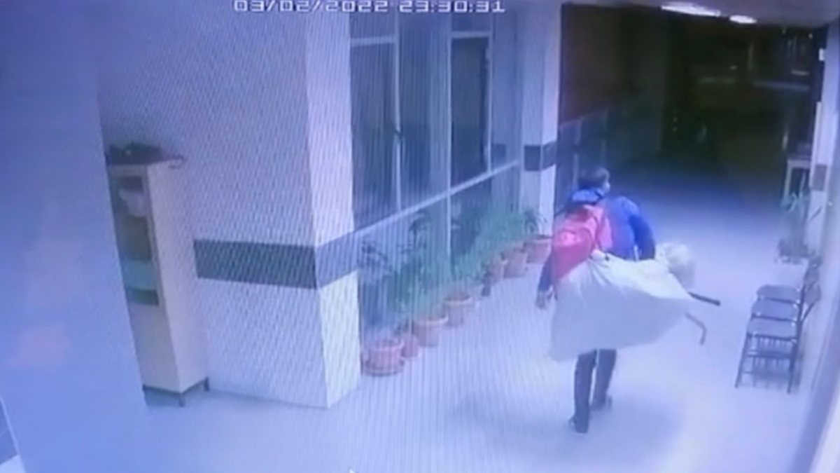 Kağıthane'de okula giren hırsız tencere ve tavaları çaldı