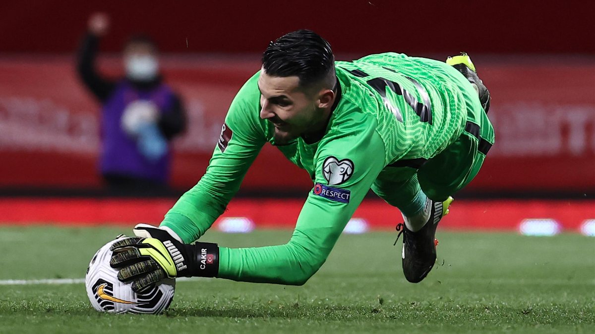 Trabzonspor'un kaptanı Uğurcan Çakır, Avrupa'nın zirvesinde