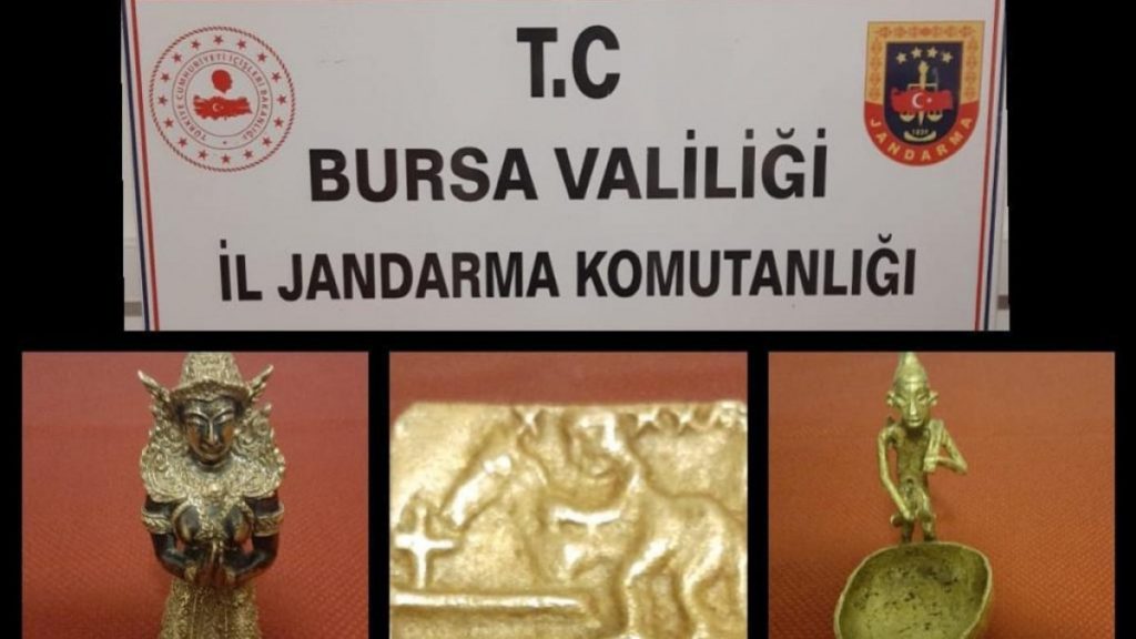 Bursa’da tarihi eser kaçakçılarına suçüstü