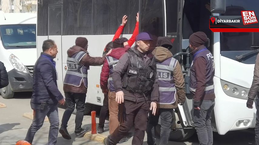 Diyarbakır’da HDP’nin nevruz etkinliğinde PKK sloganı atanlar yakalandı