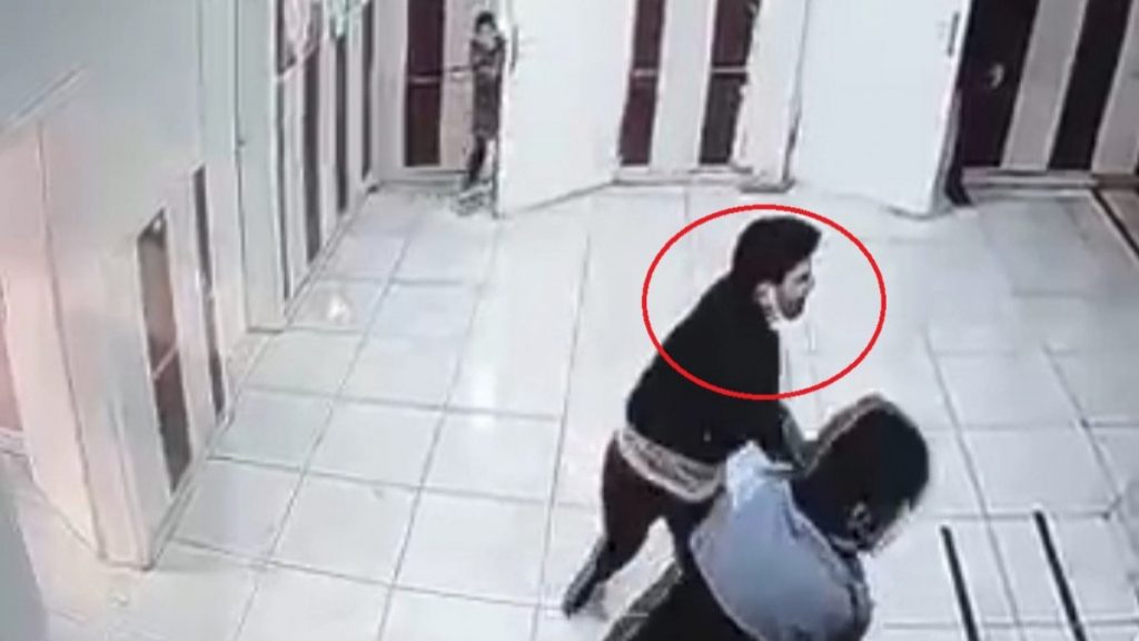 Diyarbakır’da, öğretmen ile velinin kavgası kamerada