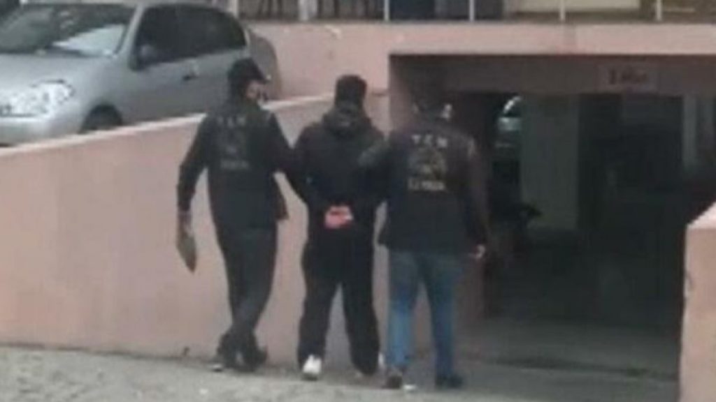 İzmir’deki nevruz etkinliğine 45 gözaltı