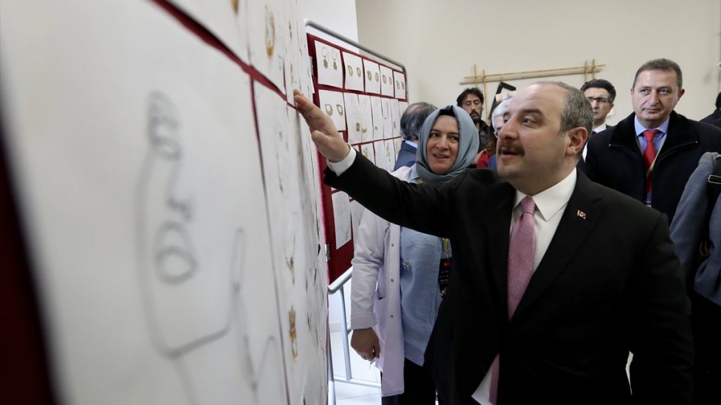 Mustafa Varank: Geçtiğimiz yıl pandemiye rağmen 39 ton altın ürettik