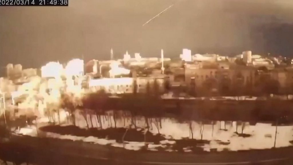 Rusların Harkov’u bombalama anı