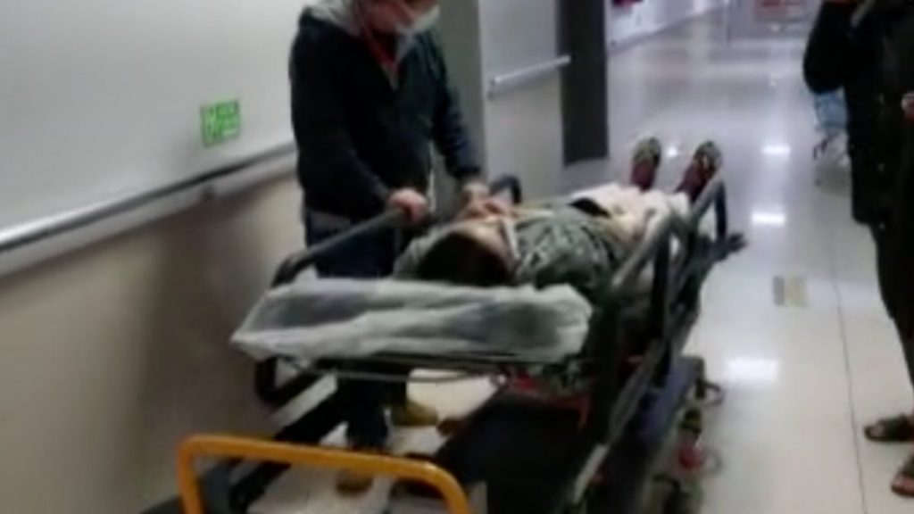 Samsun’da tartıştığı eşi tarafından önce bıçakla sonra makasla saldırıya uğradı