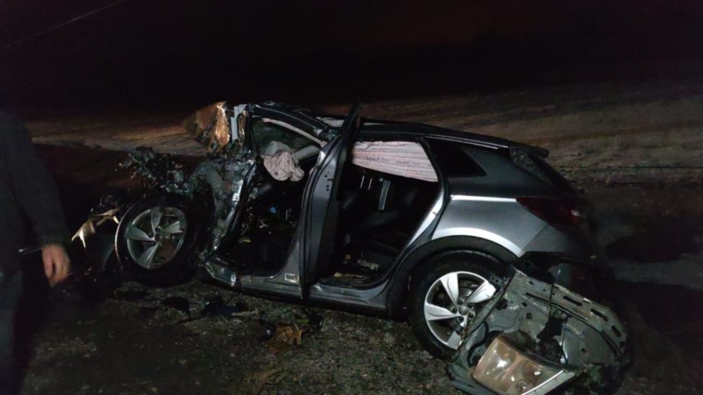 Van’da otomobil minibüs ile çarpıştı: 15 yaralı